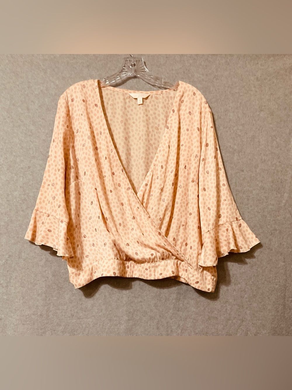LC Lauren Conrad Light Blush Pink Wrap Top with Ruffle Sleeves Sz XL